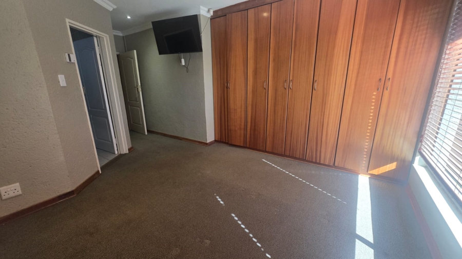 2 Bedroom Property for Sale in Wilkoppies North West